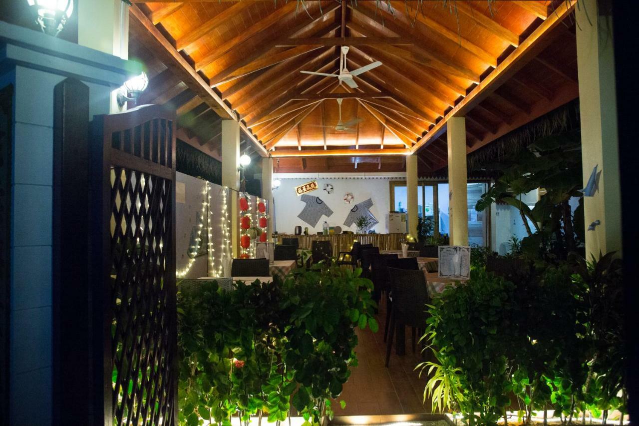 Silk Retreats Thulusdhoo Guest House Exterior photo