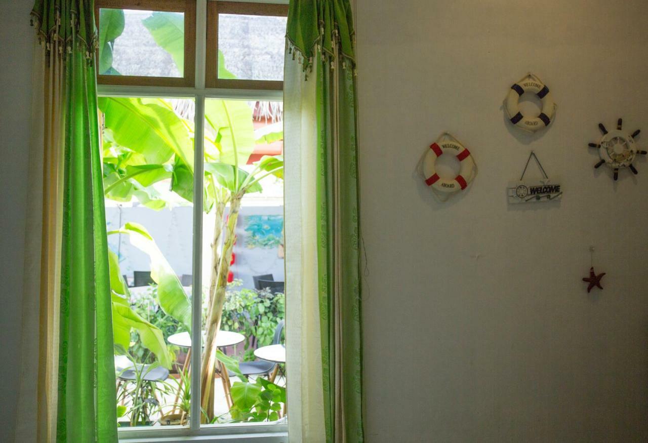 Silk Retreats Thulusdhoo Guest House Exterior photo